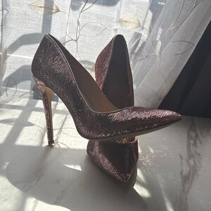 Women's Pointed Toe High Heel Pumps in Shimmering Rose